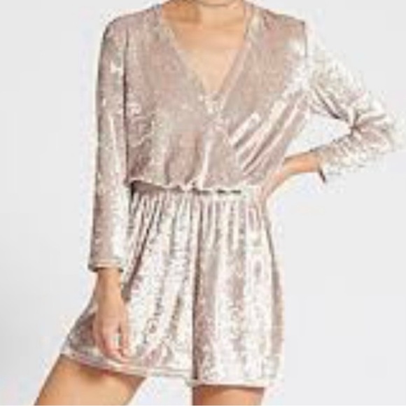 No Comment Champagne Crushed Velvet Romper - Size M - Picture 3 of 13